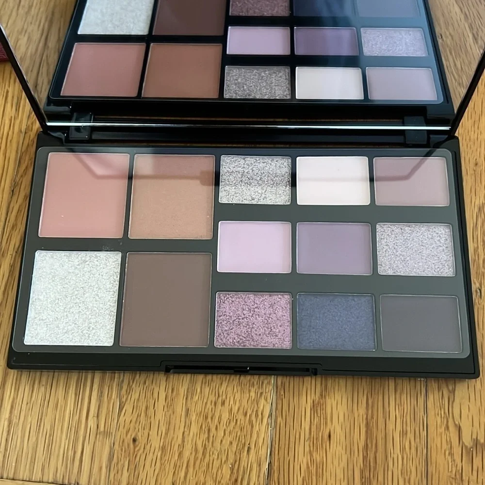 Au Revoir LAURA GELLER BEAUTY Passport To Pretty Palette NEW travel eye face